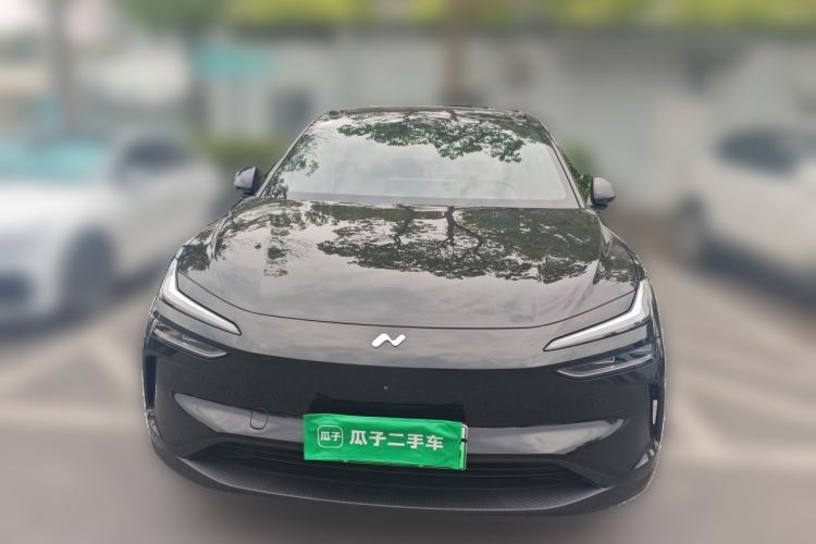 Used ONVO L60 2025 Model—60 kWh All-Wheel-Drive Version Front