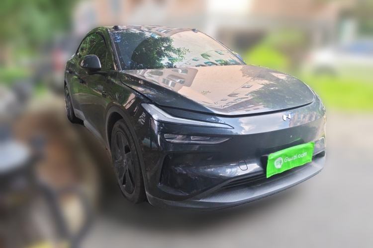 Used ONVO L60 2025 Model—60 kWh Rear-Wheel-Drive Version Front Right 45 Deg