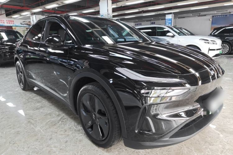 Used ONVO L60 2025 Model—60 kWh Rear-Wheel-Drive Version Front Right 45 Deg