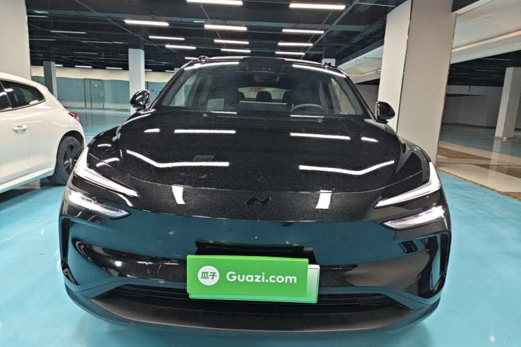 Used ONVO L60 2025 Model, 60kWh Black Knight Special Edition Front