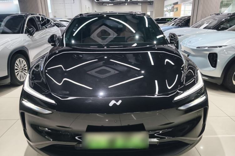 Used ONVO L60 2025 Model—60 kWh All-Wheel-Drive Version Front