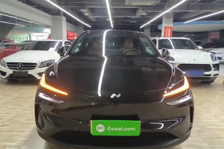 Used ONVO L60 2025 Model—60 kWh All-Wheel-Drive Version Front