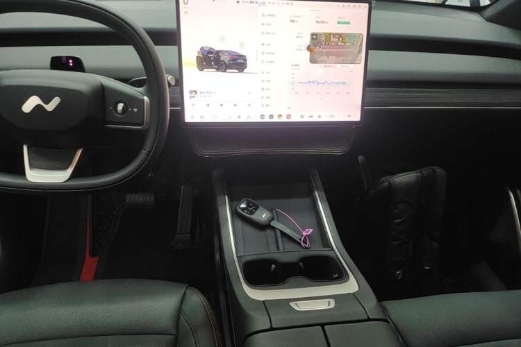 Used ONVO L60 2025 Model—60 kWh Rear-Wheel-Drive Version Gear Lever