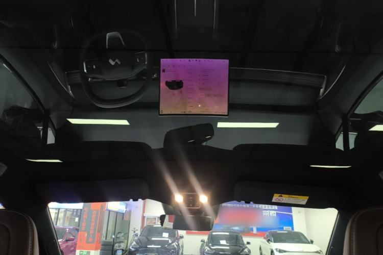 Used ONVO L60 2025 Model—60 kWh Rear-Wheel-Drive Version Headliner