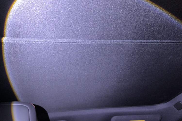 Used ONVO L60 2025 Model—60 kWh Rear-Wheel-Drive Version Headliner