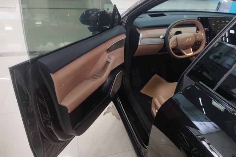 Used ONVO L60 2025 Model—60 kWh Rear-Wheel-Drive Version Interior 3
