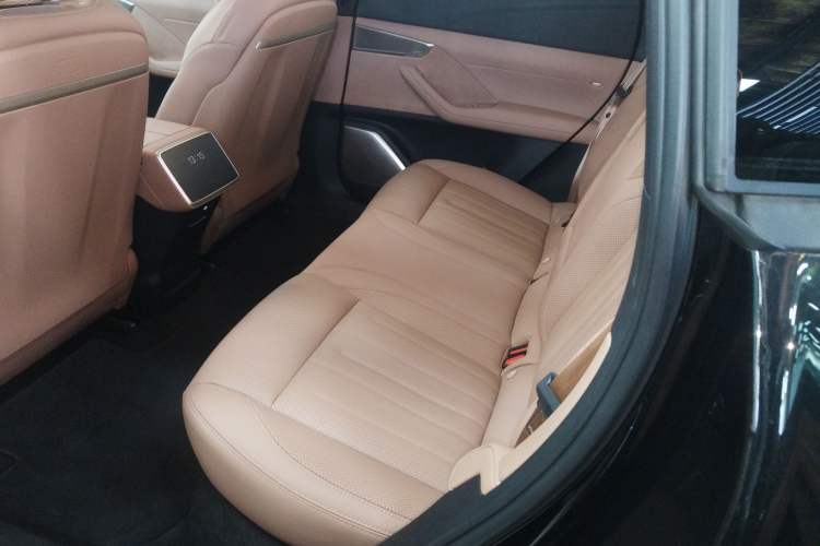 Used ONVO L60 2025 Model—60 kWh Rear-Wheel-Drive Version Interior 4