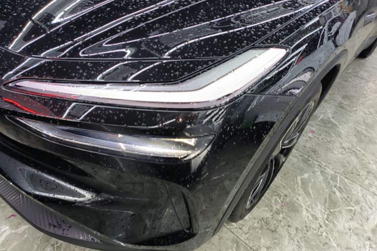 Used ONVO L60 2025 Model—60 kWh All-Wheel-Drive Version Left Front Headlight