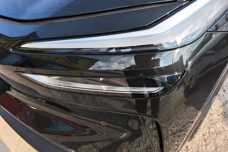 Used ONVO L60 2025 Model, 60kWh Black Knight Special Edition Left Front Headlight
