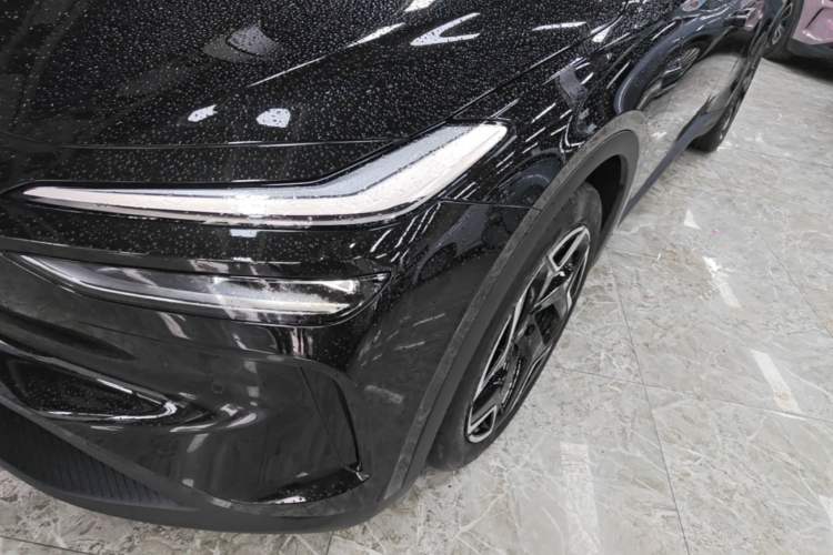 Used ONVO L60 2025 Model—60 kWh All-Wheel-Drive Version Left Front Headlight