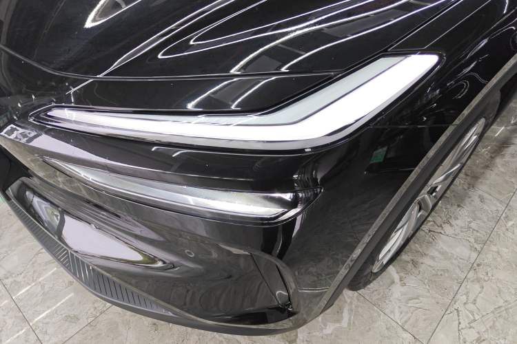 Used ONVO L60 2025 Model, 60kWh Black Knight Special Edition Left Front Headlight
