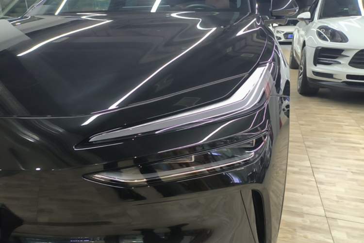 Used ONVO L60 2025 Model—60 kWh All-Wheel-Drive Version Left Front Headlight