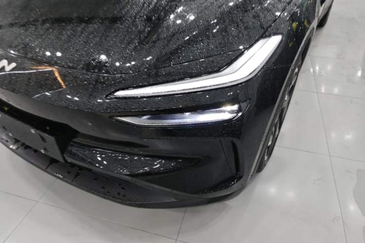 Used ONVO L60 2025 Model—60 kWh All-Wheel-Drive Version Left Front Headlight