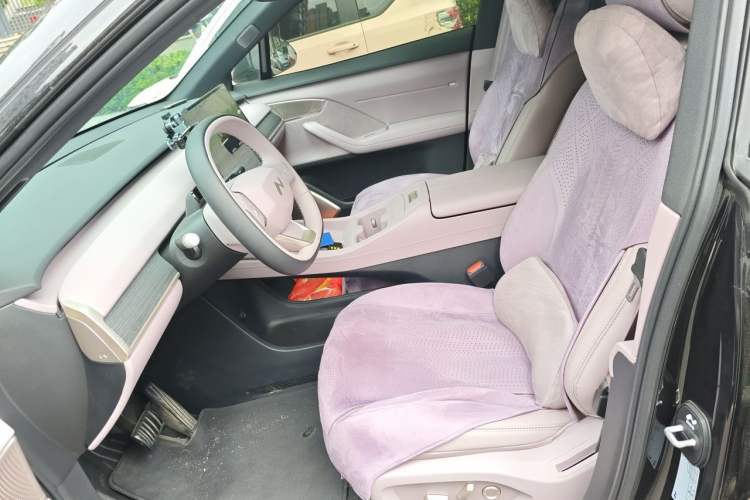 Used ONVO L60 2025 Model—60 kWh Rear-Wheel-Drive Version Left Front Seat