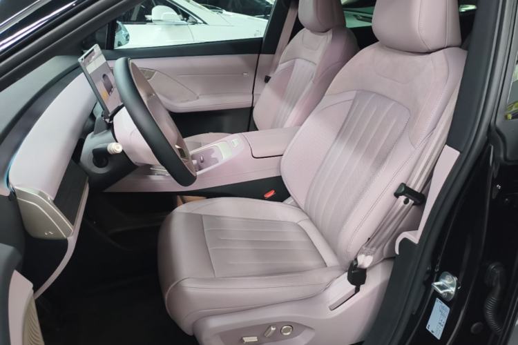 Used ONVO L60 2025 Model—60 kWh Rear-Wheel-Drive Version Left Front Seat