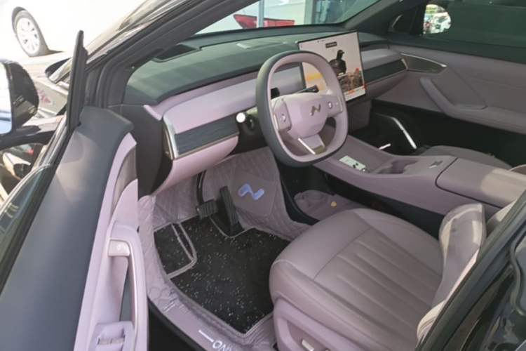 Used ONVO L60 2025 Model—60 kWh All-Wheel-Drive Version Left Front Seat