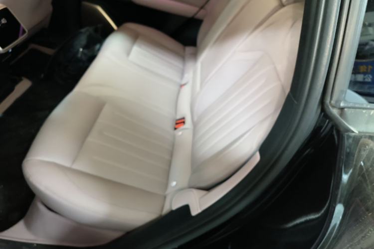 Used ONVO L60 2025 Model—60 kWh Rear-Wheel-Drive Version Left Rear Seat