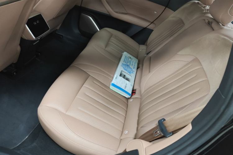 Used ONVO L60 2025 Model—60 kWh All-Wheel-Drive Version Left Rear Seat