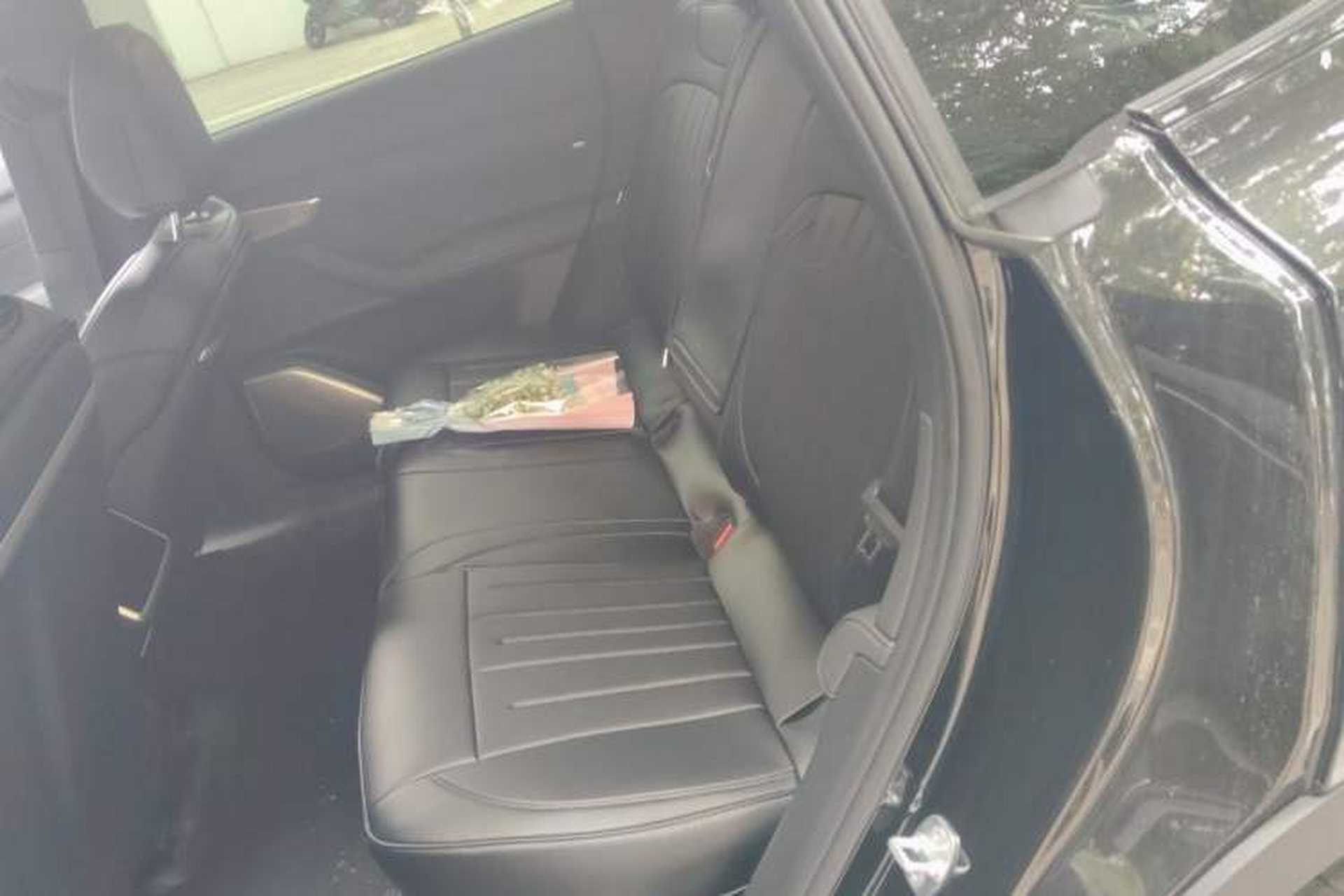 Used ONVO L60 2025 Model—60 kWh Rear-Wheel-Drive Version Left Rear Seat