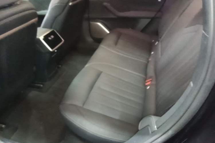 Used ONVO L60 2025 Model—60 kWh Rear-Wheel-Drive Version Left Rear Seat