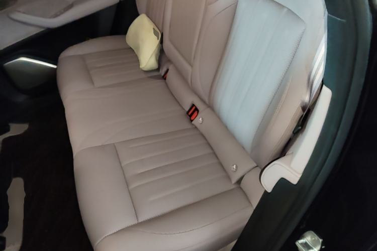 Used ONVO L60 2025 Model—85 kWh Rear-Wheel-Drive Version Left Rear Seat
