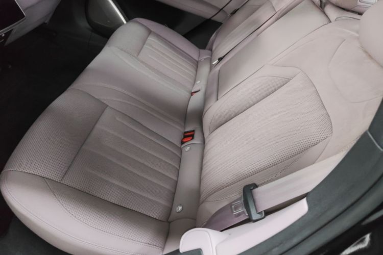 Used ONVO L60 2025 Model—60 kWh Rear-Wheel-Drive Version Left Rear Seat