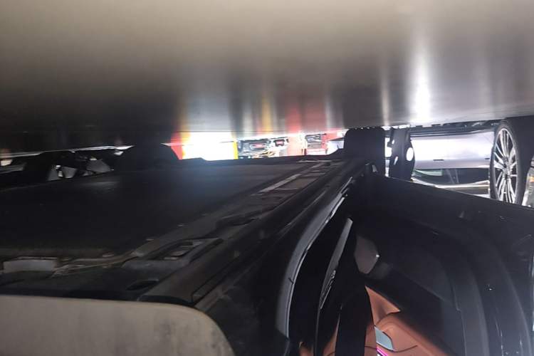 Used ONVO L60 2025 Model—60 kWh Rear-Wheel-Drive Version Left Side Sill