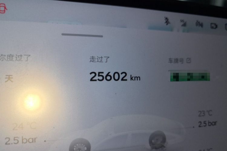 Used ONVO L60 2025 Model—60 kWh Rear-Wheel-Drive Version Odometer Close Up