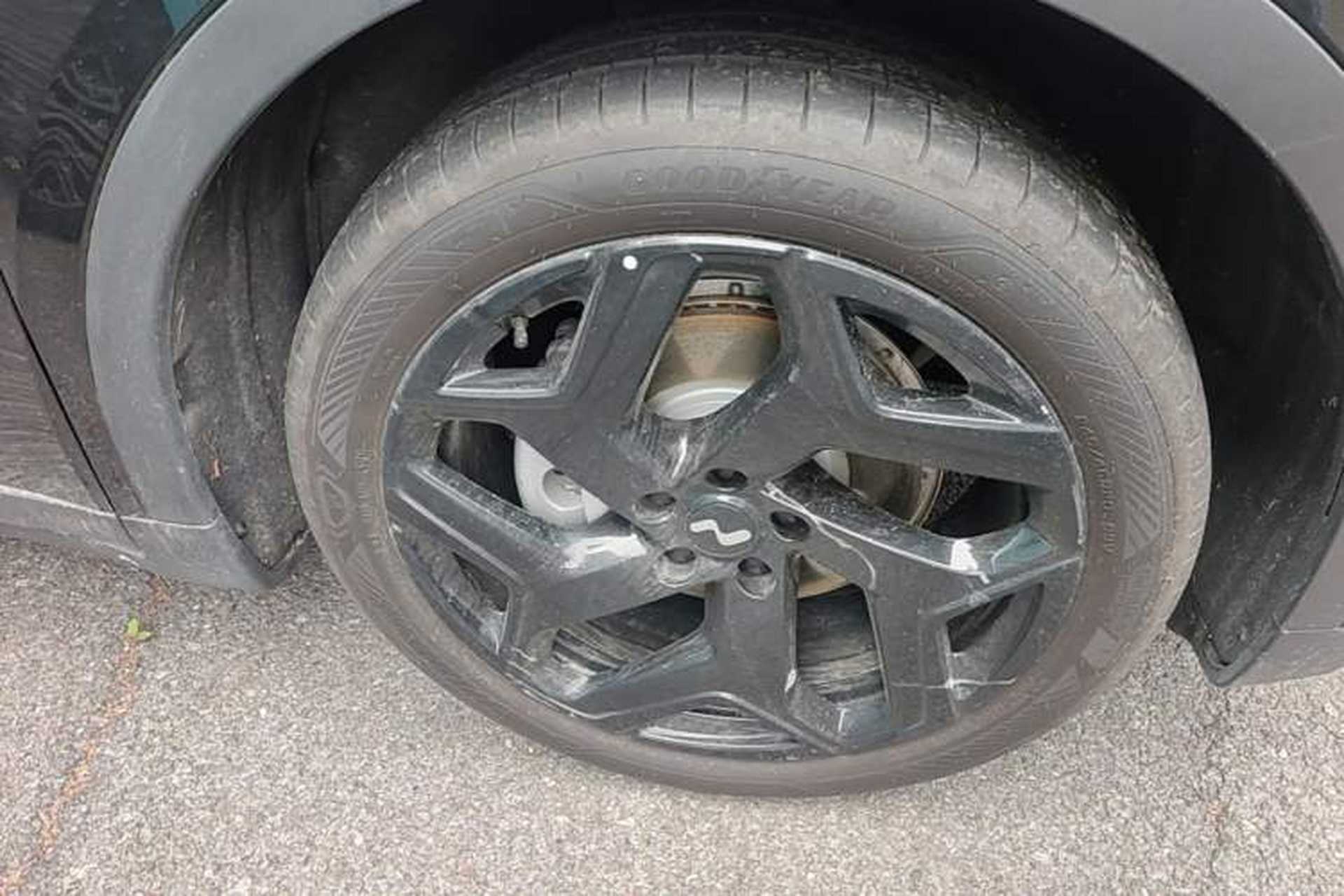 Used ONVO L60 2025 Model—60 kWh All-Wheel-Drive Version Right Front Wheel Hub