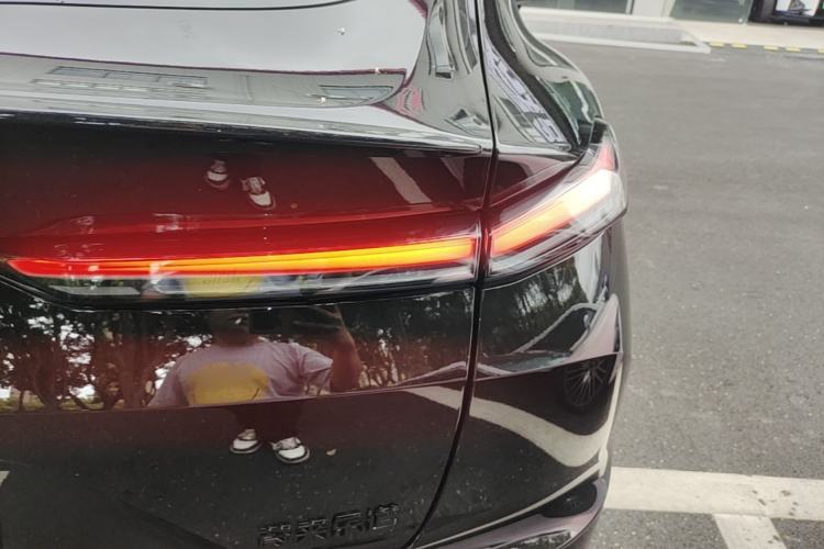 Used ONVO L60 2025 Model—60 kWh Rear-Wheel-Drive Version Right Rear Taillight