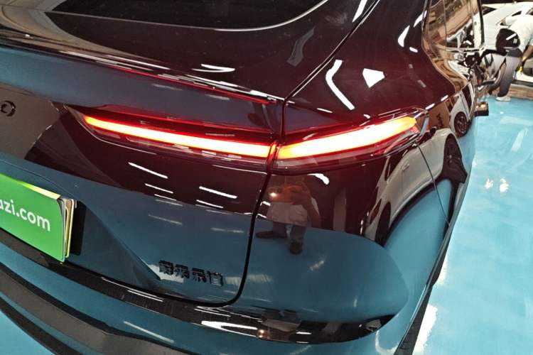 Used ONVO L60 2025 Model, 60kWh Black Knight Special Edition Right Rear Taillight