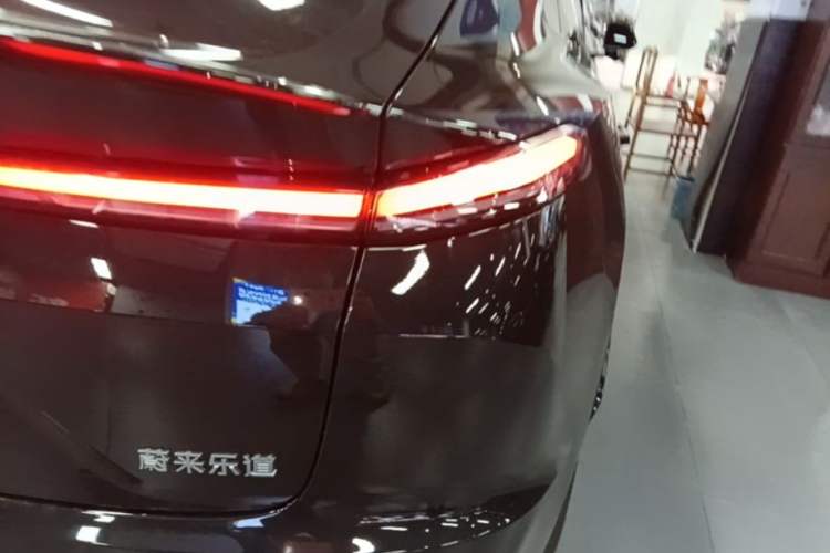 Used ONVO L60 2025 Model—60 kWh Rear-Wheel-Drive Version Right Rear Taillight