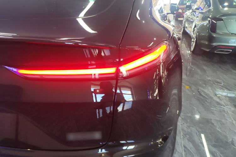 Used ONVO L60 2025 Model—60 kWh All-Wheel-Drive Version Right Rear Taillight