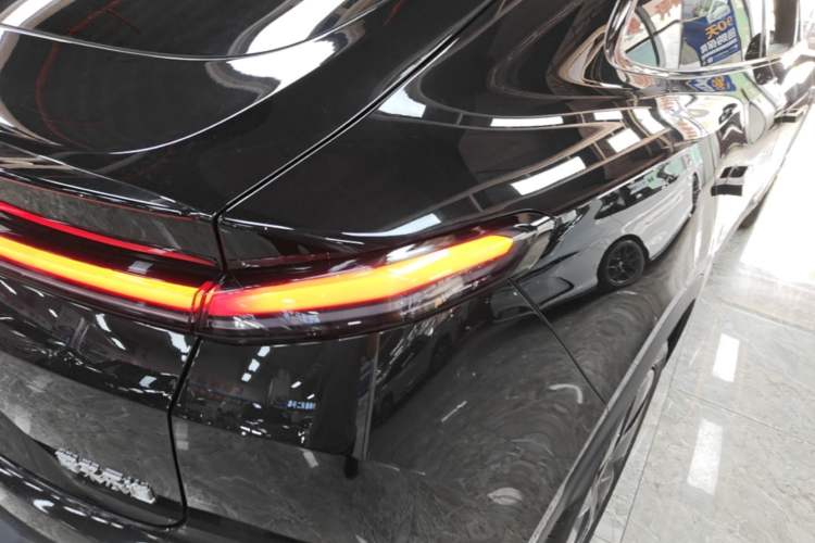 Used ONVO L60 2025 Model—60 kWh Rear-Wheel-Drive Version Right Rear Taillight