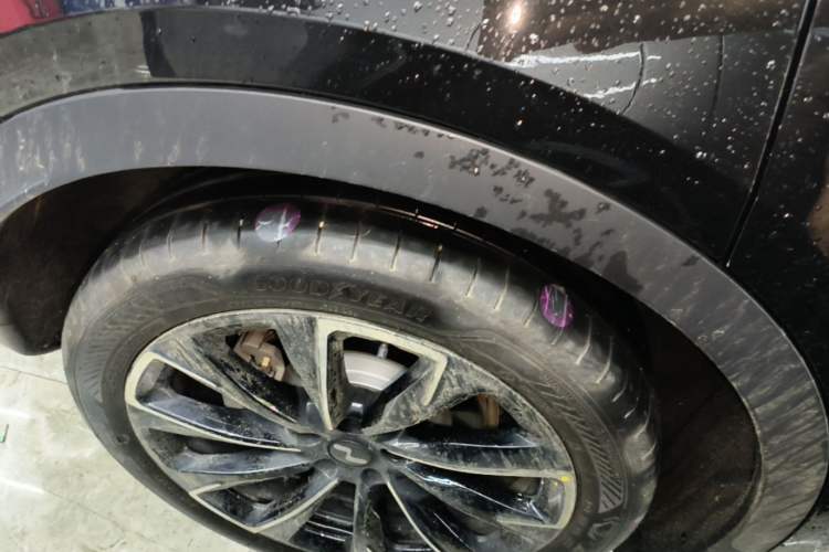 Used ONVO L60 2025 Model—60 kWh All-Wheel-Drive Version Right Rear Wheel Hub