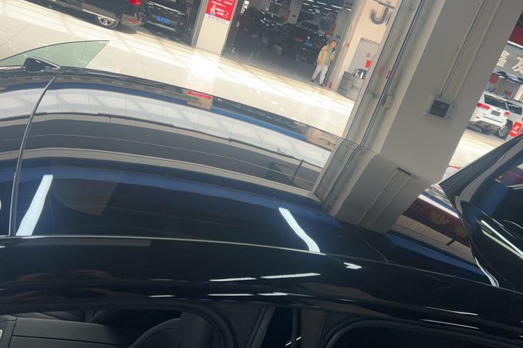 Used ONVO L60 2025 Model—60 kWh Rear-Wheel-Drive Version Roof