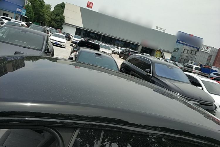 Used ONVO L60 2025 Model—60 kWh Rear-Wheel-Drive Version Roof