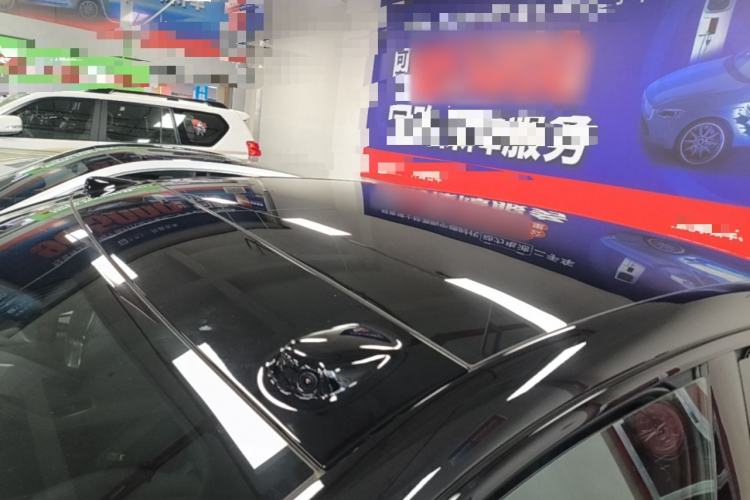 Used ONVO L60 2025 Model—60 kWh Rear-Wheel-Drive Version Roof