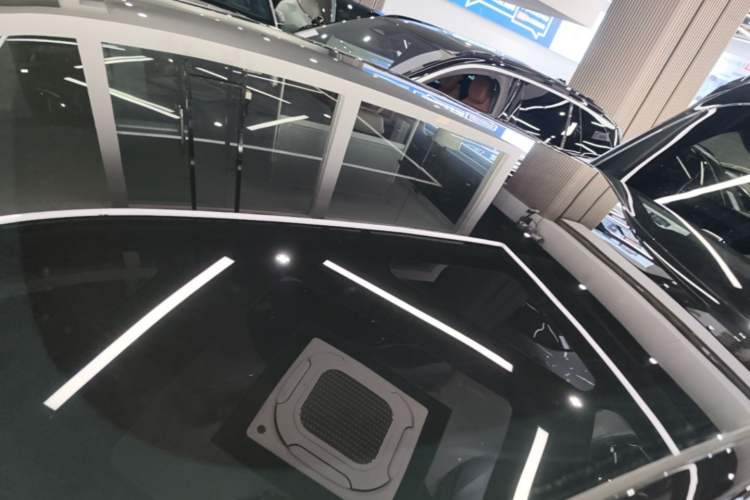 Used ONVO L60 2025 Model—60 kWh All-Wheel-Drive Version Roof