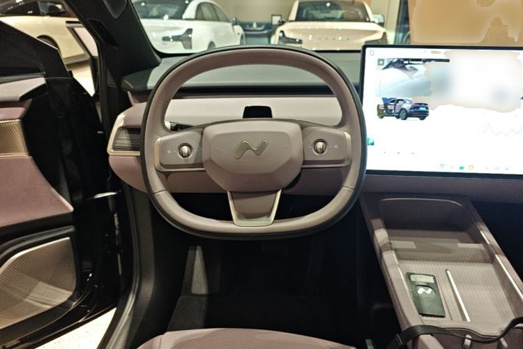 Used ONVO L60 2025 Model—60 kWh Rear-Wheel-Drive Version Steering Wheel