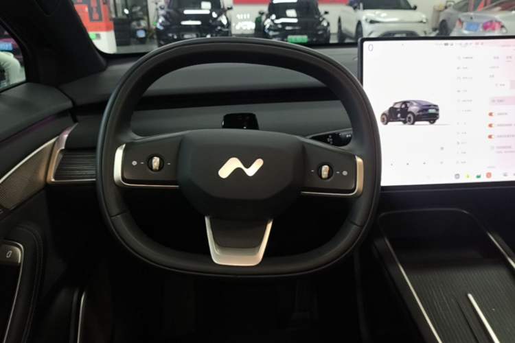 Used ONVO L60 2025 Model—60 kWh Rear-Wheel-Drive Version Steering Wheel