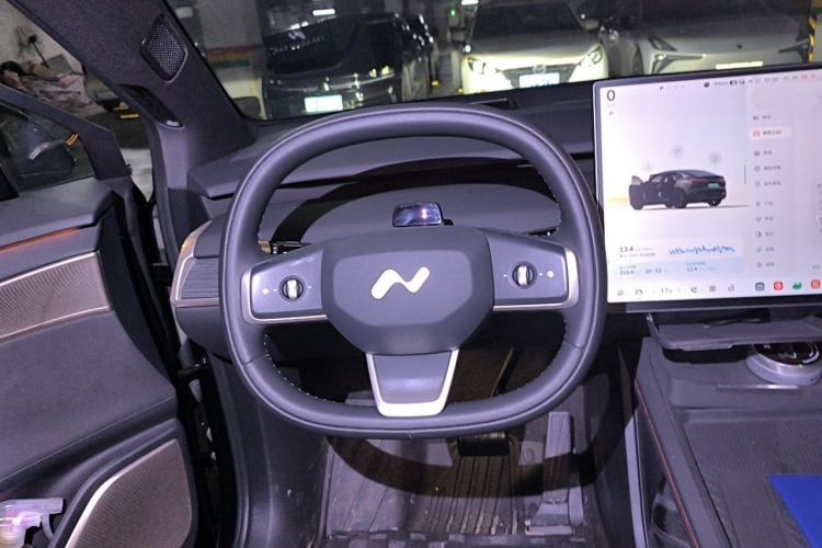 Used ONVO L60 2025 Model—60 kWh Rear-Wheel-Drive Version Steering Wheel