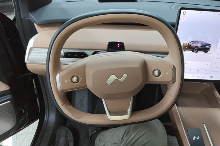 Used ONVO L60 2025 Model—60 kWh All-Wheel-Drive Version Steering Wheel