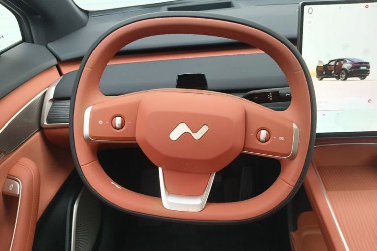Used ONVO L60 2025 Model—60 kWh All-Wheel-Drive Version Steering Wheel
