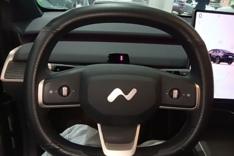 Used ONVO L60 2025 Model—60 kWh Rear-Wheel-Drive Version Steering Wheel
