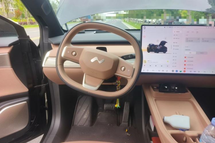Used ONVO L60 2025 Model—60 kWh Rear-Wheel-Drive Version Steering Wheel