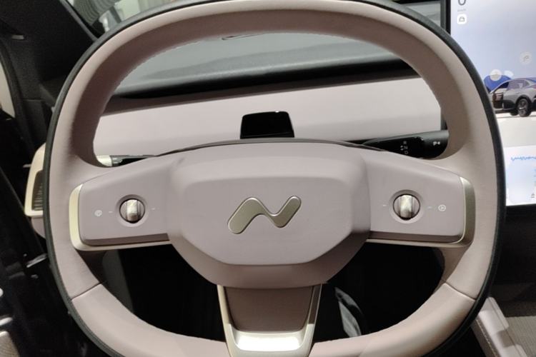 Used ONVO L60 2025 Model—60 kWh Rear-Wheel-Drive Version Steering Wheel