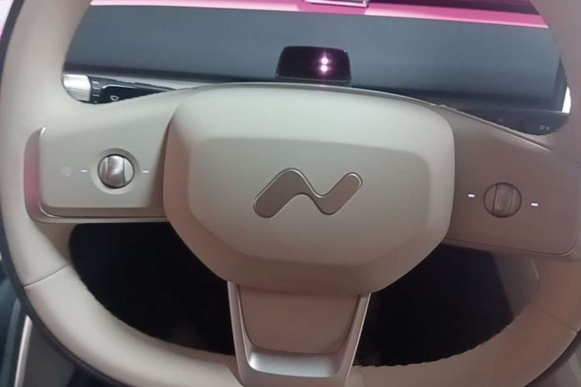 Used ONVO L60 2025 Model—85 kWh Rear-Wheel-Drive Version Steering Wheel