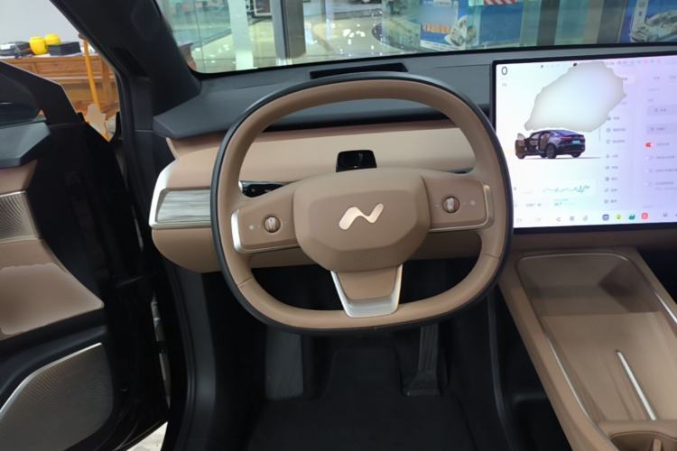 Used ONVO L60 2025 Model—60 kWh All-Wheel-Drive Version Steering Wheel