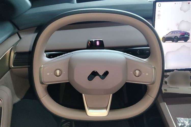 Used ONVO L60 2025 Model—85 kWh Rear-Wheel-Drive Version Steering Wheel
